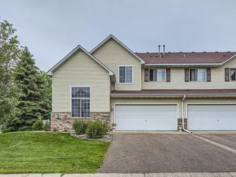 3210 Juniper Cir #D, Woodbury, MN 55125
