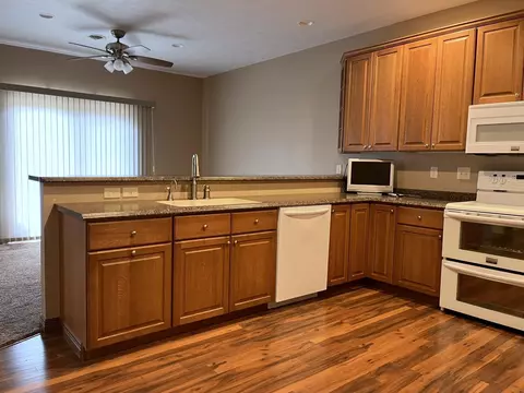 400 Riverbluff Dr, Windom, MN 56101 photo 7