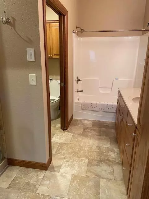 400 Riverbluff Dr, Windom, MN 56101 photo 18