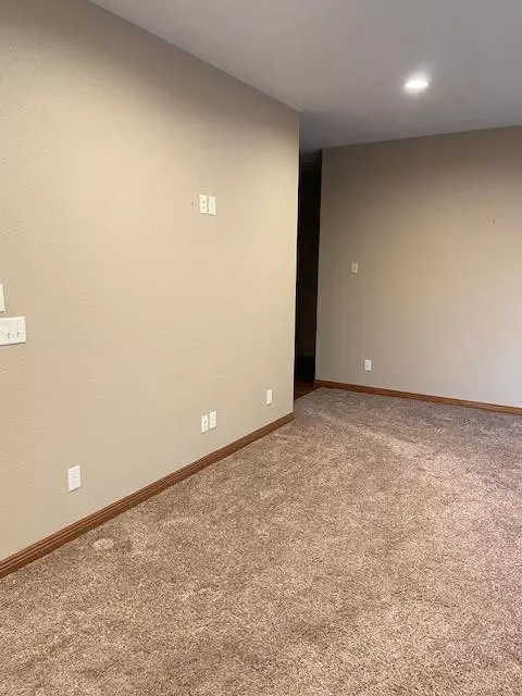 400 Riverbluff Dr, Windom, MN 56101 photo 12