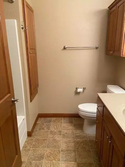 400 Riverbluff Dr, Windom, MN 56101 photo 25