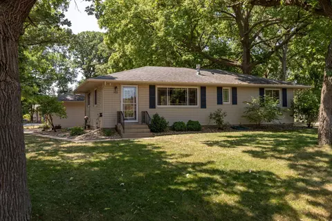 302 17th St SW, Rochester, MN 55902