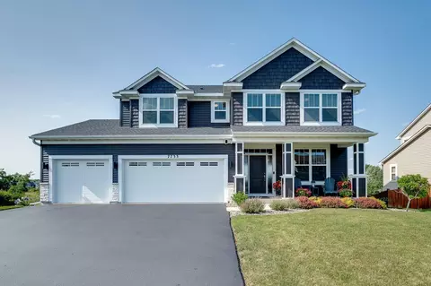 7733 Oakridge Trl, Shakopee, MN 55379