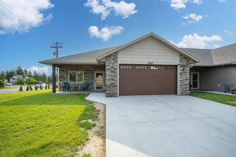 3694 Patriot Ln #11, Hermantown, MN 55811