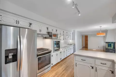 2975 Witby Dr, Eagan, MN 55121 photo 13