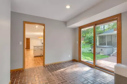 2975 Witby Dr, Eagan, MN 55121 photo 11