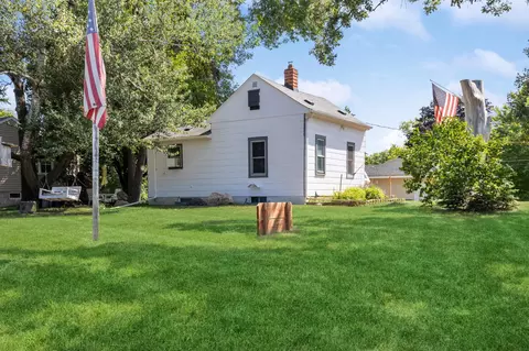 2710 Westedge Blvd, Mound, MN 55364