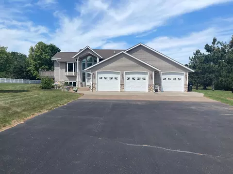 2856 Gander Dr, Willow River, MN 55795