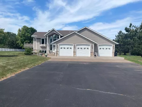 2856 Gander Dr, Willow River, MN 55795