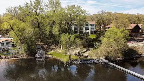 4634 132nd Ave NE #B, Spicer, MN 56288