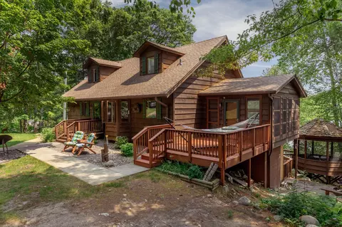 6638 Shingobee Rd NW, Walker, MN 56484