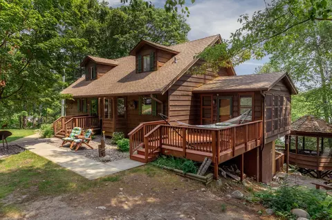 6638 Shingobee Rd NW, Walker, MN 56484
