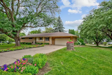 217 Snow Rdg, Le Sueur, MN 56058