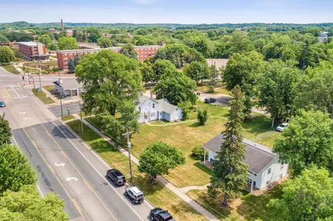 112 W Cascade Ave, River Falls, WI 54022