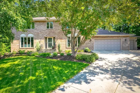 3380 Sycamore Ln N, Plymouth, MN 55441