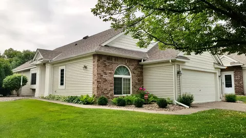 4310 Lawndale Ln N, Plymouth, MN 55446