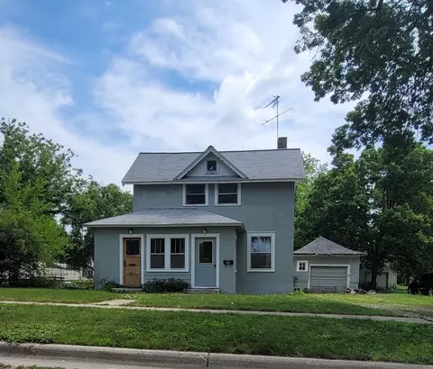 421 Ann St, Willmar, MN 56201