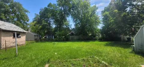 421 Ann St, Willmar, MN 56201 photo 2
