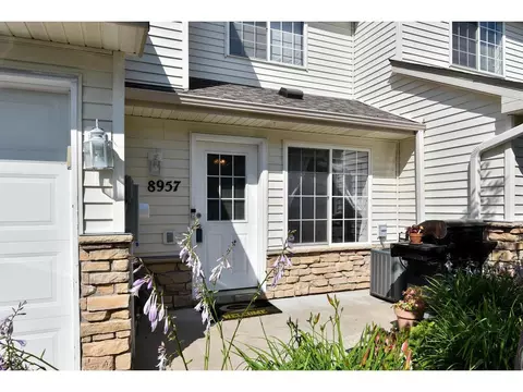 8957 Partridge Rd, Saint Bonifacius, MN 55375