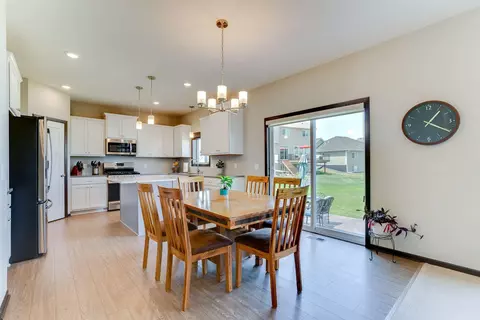 1081 Ashbrook Path, Rosemount, MN 55068 photo 3