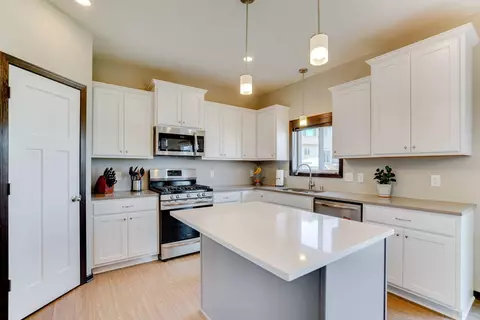 1081 Ashbrook Path, Rosemount, MN 55068 photo 6