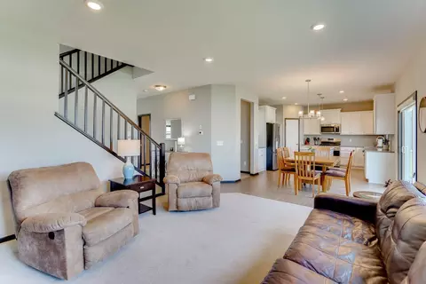 1081 Ashbrook Path, Rosemount, MN 55068 photo 15