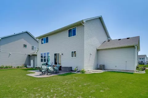 1081 Ashbrook Path, Rosemount, MN 55068 photo 2