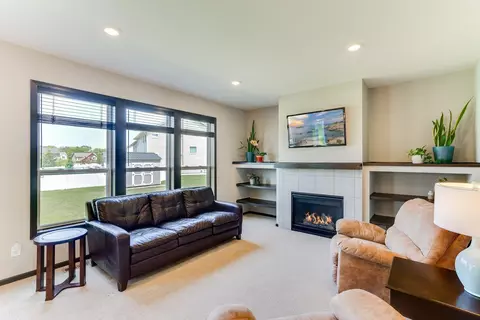 1081 Ashbrook Path, Rosemount, MN 55068 photo 12