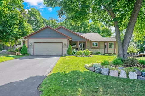14685 Meadowood Dr, Savage, MN 55378