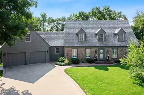 510 E Rum River Dr N, Cambridge, MN 55008
