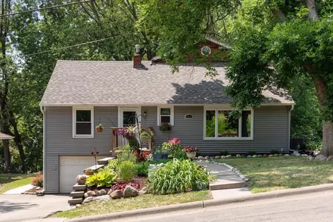 2539 Morrison St, Little Canada, MN 55117