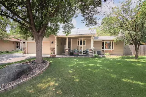 9119 Larch Ln N, Maple Grove, MN 55369