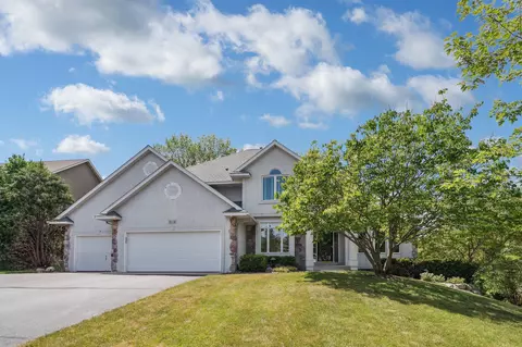 9852 Windsor Ter, Eden Prairie, MN 55347
