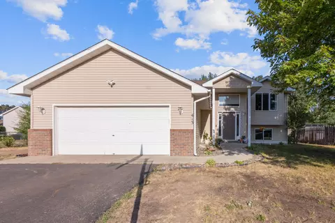 413 14th Ave S, Princeton, MN 55371