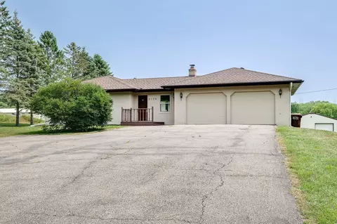 2138 Budd Ave, Maple Plain, MN 55359