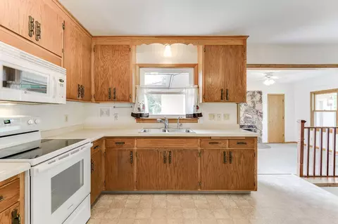2138 Budd Ave, Maple Plain, MN 55359 photo 9
