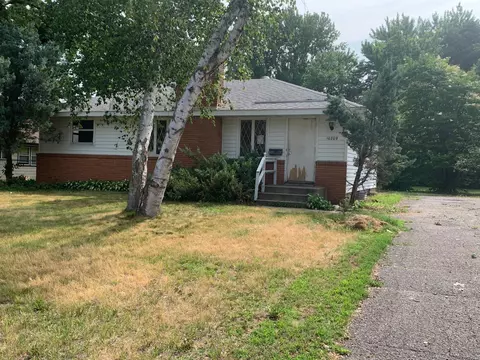 10209 5th Ave S, Bloomington, MN 55420