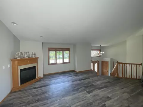 617 Western Ave NW, Faribault, MN 55021 photo 4