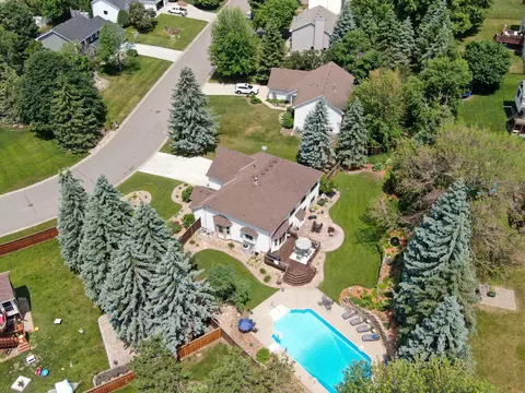 3607 Tara Ln, Woodbury, MN 55125