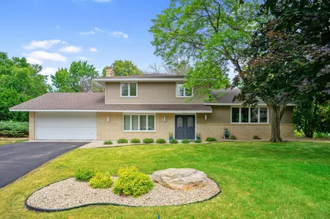 8908 29th Ave N, New Hope, MN 55427