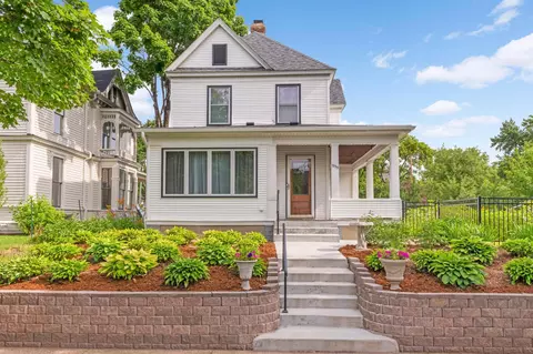 1895 Iglehart Ave, Saint Paul, MN 55104