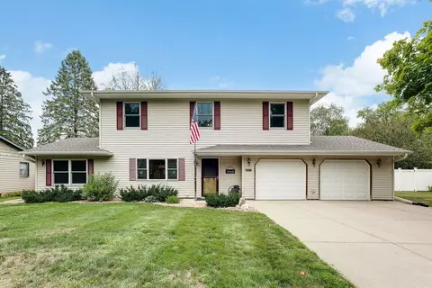 5857 Olinda Ave N, Oak Park Heights, MN 55082