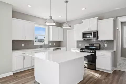 2138 Watermark Way, Lino Lakes, MN 55038