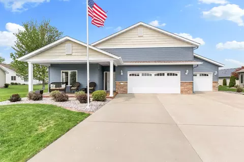 5725 Glenview Ln, Saint Cloud, MN 56303