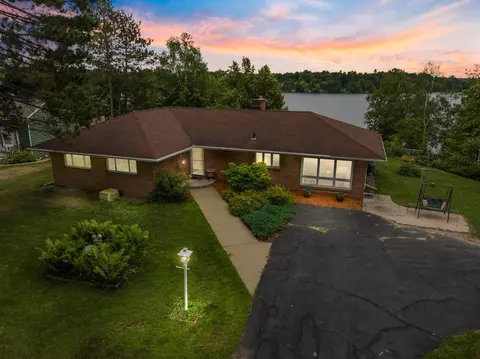4484 Cedar Island Dr, Eveleth, MN 55734