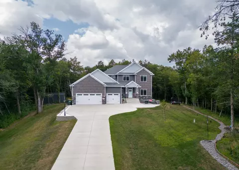15710 83rd St NE, Spicer, MN 56288