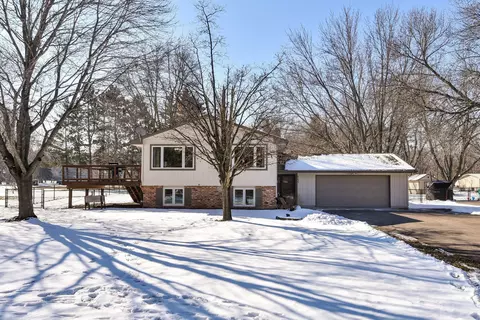 8035 102nd St NE, Monticello, MN 55362