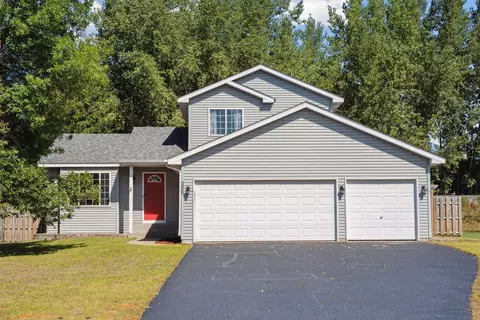308 Cottonwood St SW, Isanti, MN 55040