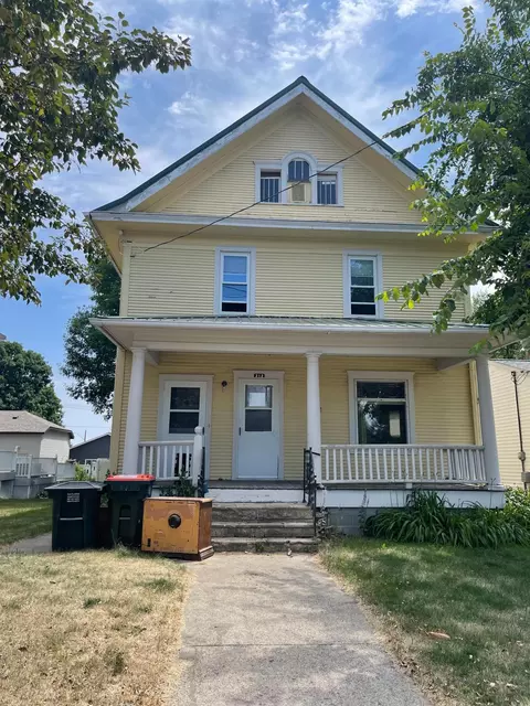 212 4th St, Gaylord, MN 55334