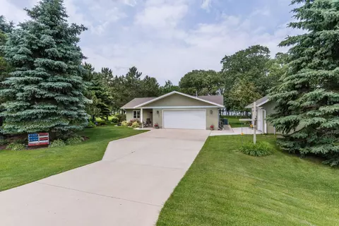 45249 Lamplight Dr, Ottertail, MN 56571